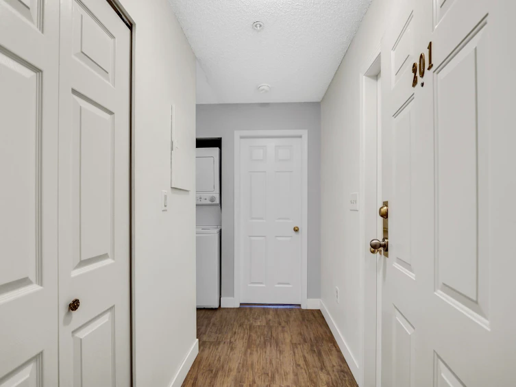 201B-40120 Willow Crescent, Squamish, BC, V8B 0L7 - 17