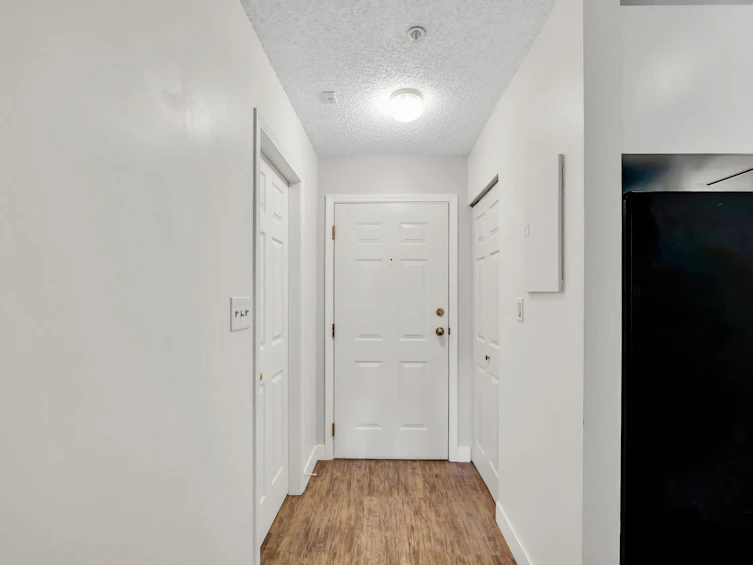 201B-40120 Willow Crescent, Squamish, BC, V8B 0L7 - 14