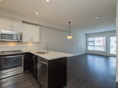 316-20728 Willoughby Town Centre Drive - 5