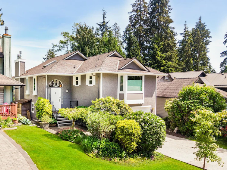 3985 Frames Place, North Vancouver, BC, V7G 2M5 - 30