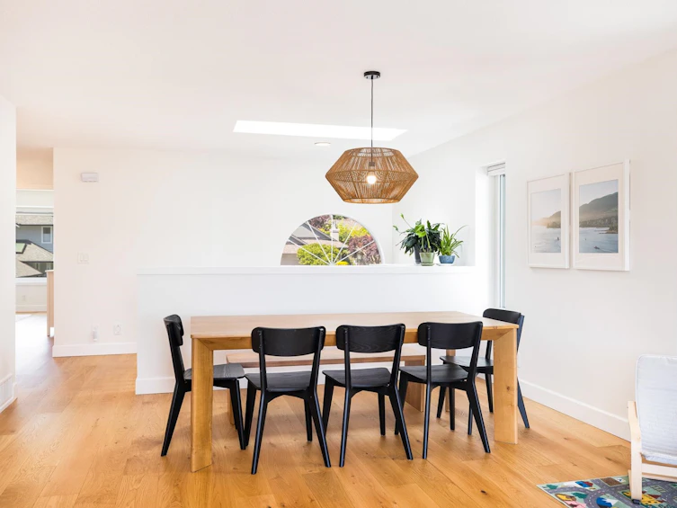 3985 Frames Place, North Vancouver, BC, V7G 2M5 - 18