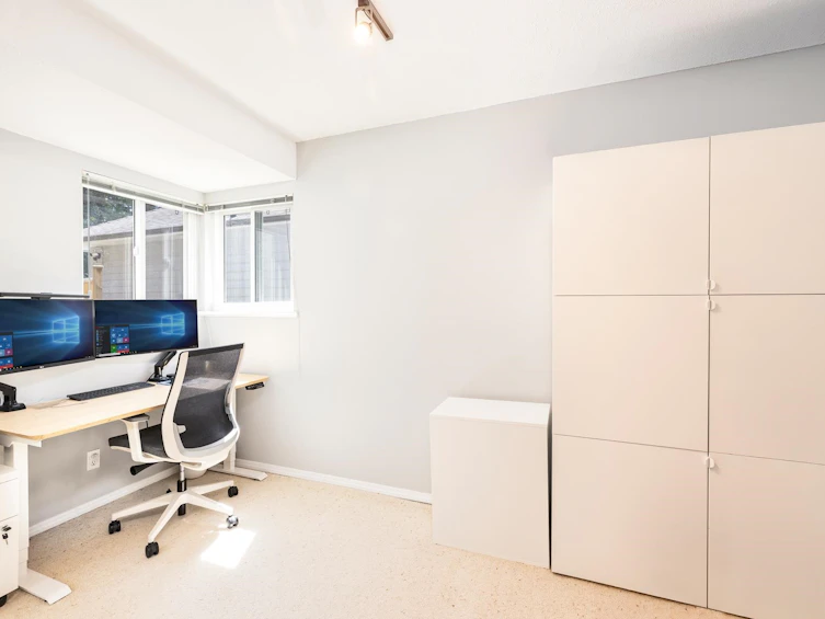 3985 Frames Place, North Vancouver, BC, V7G 2M5 - 34