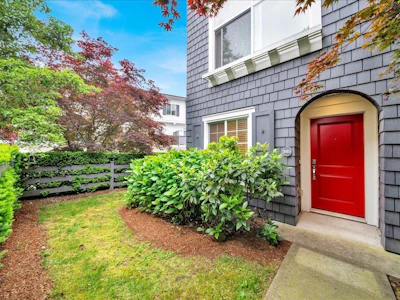 105-15340 Guildford Drive - 2