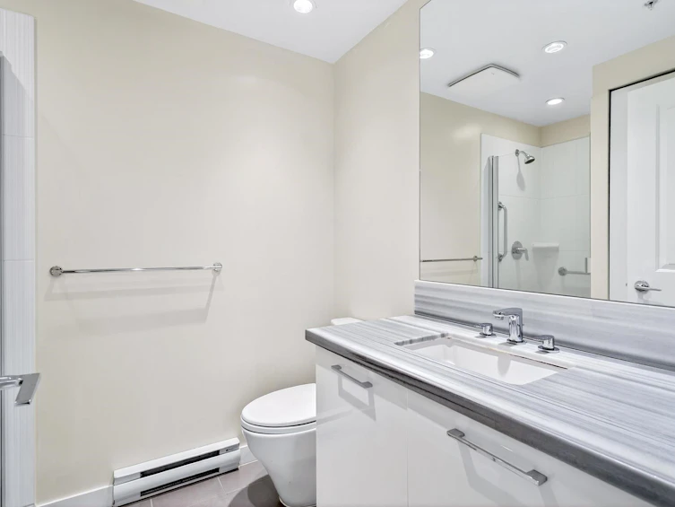 2005-4880 Bennett Street, Burnaby, BC, V5H 0C1 - 9