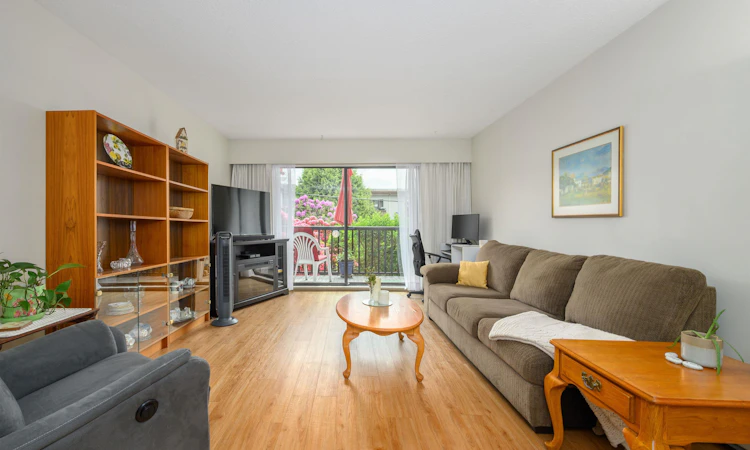 105-123 E 19th Street
