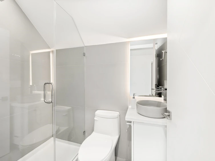 6307 Chester Street, Vancouver, BC, V5W 3C4 - 17