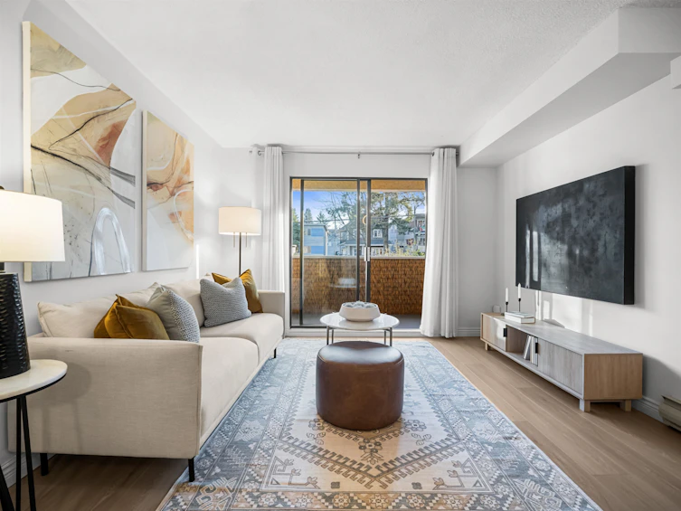 313-975 E Broadway, Vancouver, BC, V5T 1Y3 - 4