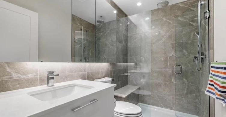 5608 Berton Avenue, Vancouver, BC, V6S 0M6 - 8