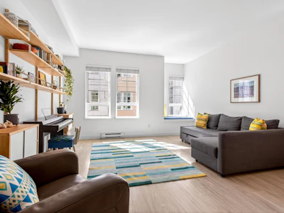 2137 Spring Street - 4
