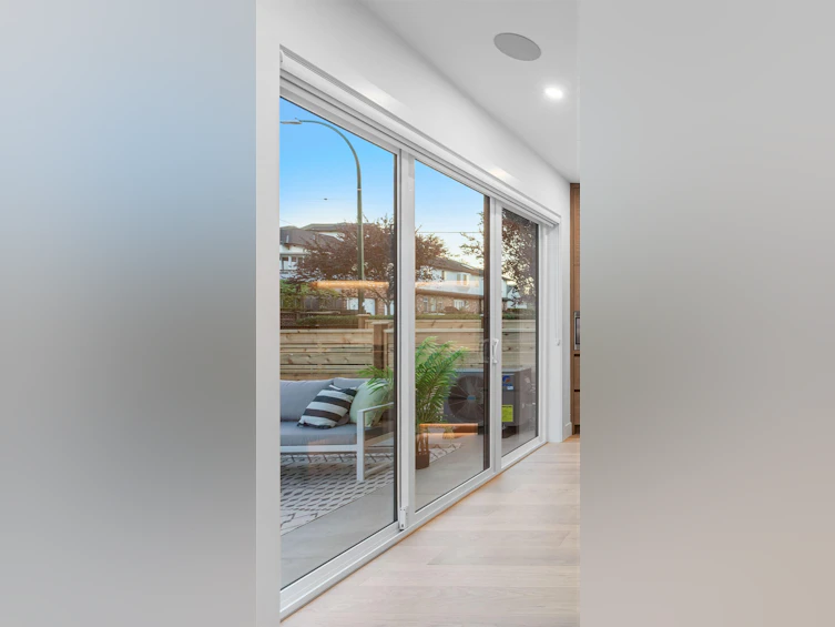 1-2435 Napier Street, Vancouver, BC, V5K 2W2 - 15