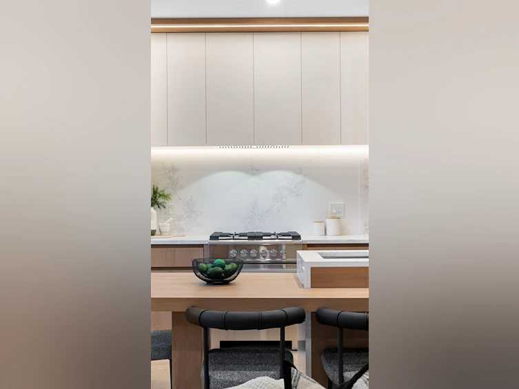 1-2435 Napier Street, Vancouver, BC, V5K 2W2 - 9