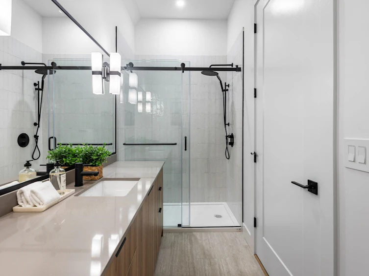 1-1620 E 11th Avenue, Vancouver, BC, V5N 1Y7 - 23