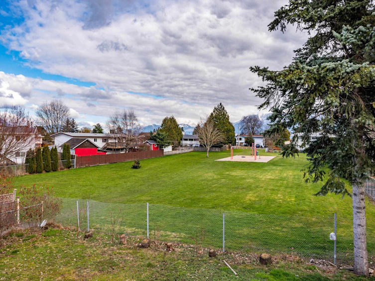 8708 Cornwall Crescent, Chilliwack, BC, V2P 7E6 - 24