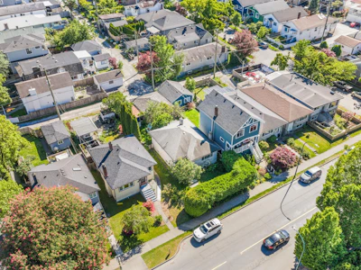 880 E 33rd Avenue - 5
