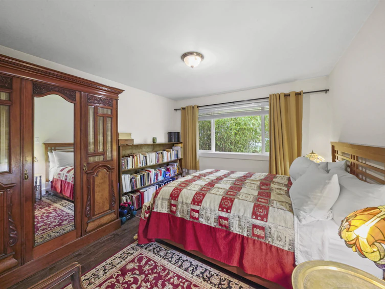 2850 E 6th Avenue, Vancouver, BC, V5M 1R8 - 3
