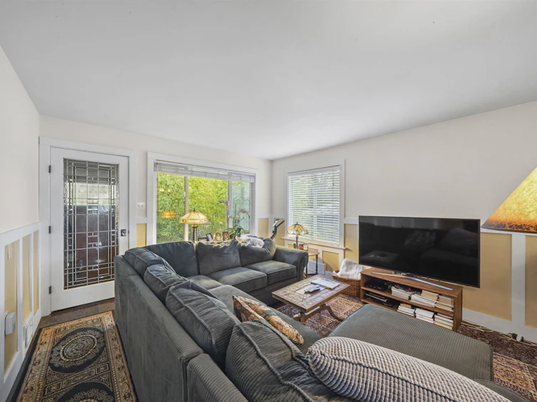 2850 E 6th Avenue, Vancouver, BC, V5M 1R8 - 4
