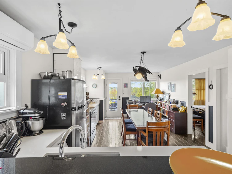 2850 E 6th Avenue, Vancouver, BC, V5M 1R8 - 8