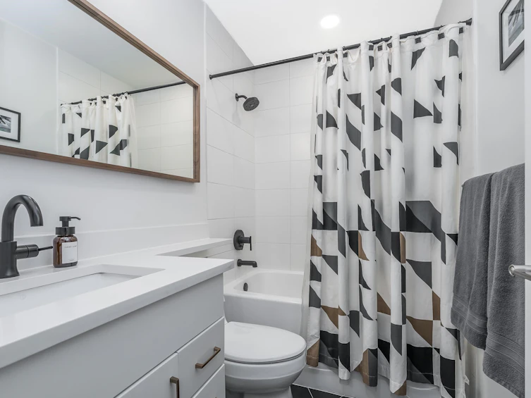 2268 St. George Street, Vancouver, BC, V5T 3R2 - 20