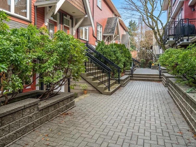 2268 St. George Street, Vancouver, BC, V5T 3R2 - 27