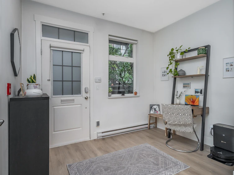 2268 St. George Street, Vancouver, BC, V5T 3R2 - 9