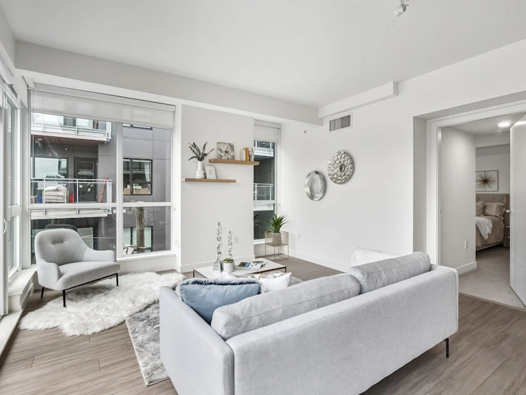 372-438 W King Edward Avenue, Vancouver, BC, V5Y 0M5 - 2