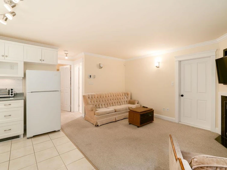 674 Colinet Street, Coquitlam, BC, V3J 4X4 - 34