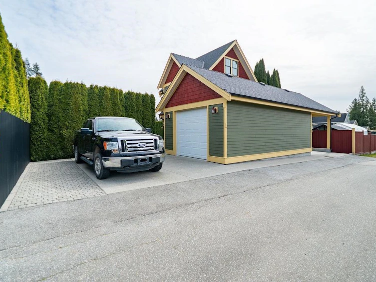 674 Colinet Street, Coquitlam, BC, V3J 4X4 - 2