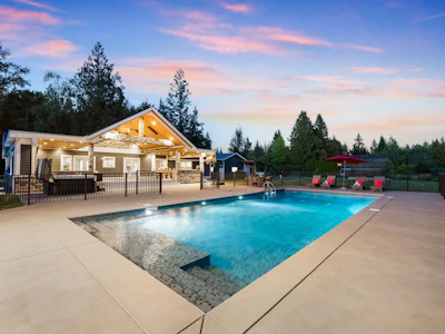 21298 36 Avenue - 2
