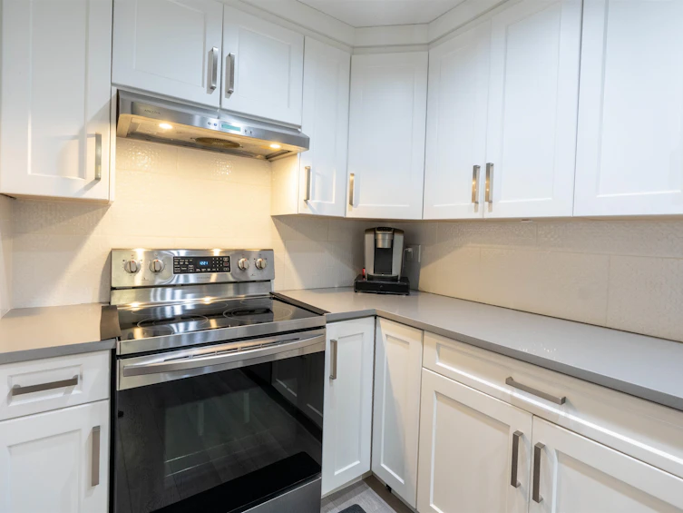 13933 90a Avenue, Surrey, BC, V3V 6Z7 - 3