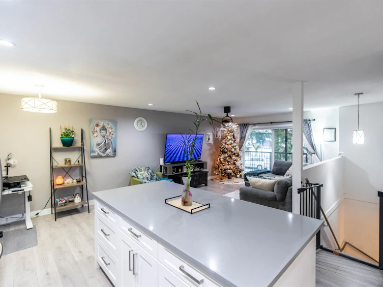 13933 90a Avenue, Surrey, BC, V3V 6Z7 - 4