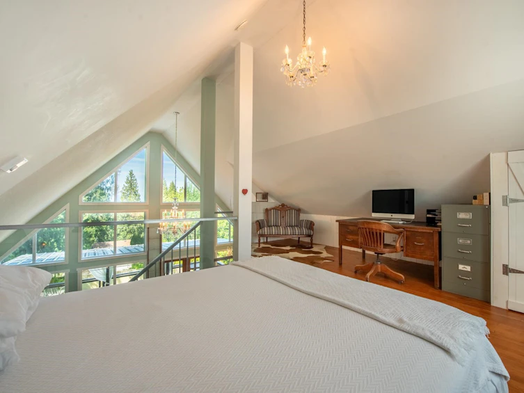 4981 Geer Road, Sechelt, BC, V7Z 0B9 - 13