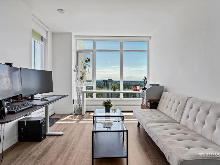 3510-13350 Central Avenue, Surrey, BC, V3T 0S1 - 2
