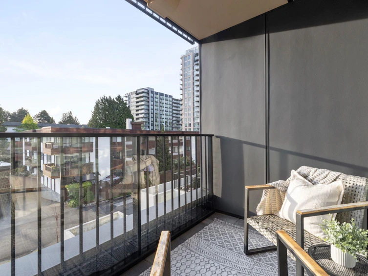 312-110 E 17th Street, North Vancouver, BC, V7L 2V5 - 3