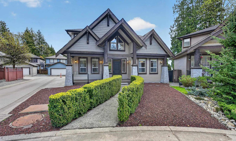 1213 Burkemont Place
