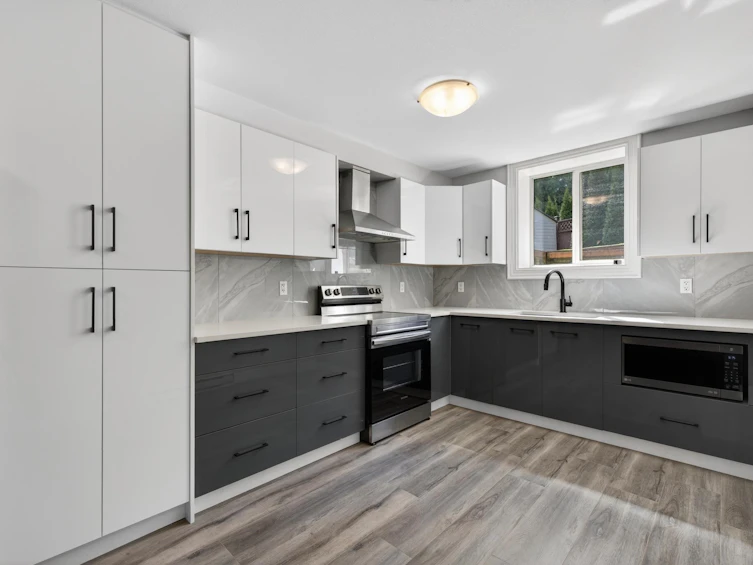 1213 Burkemont Place, Coquitlam, BC, V3B 0C8 - 26