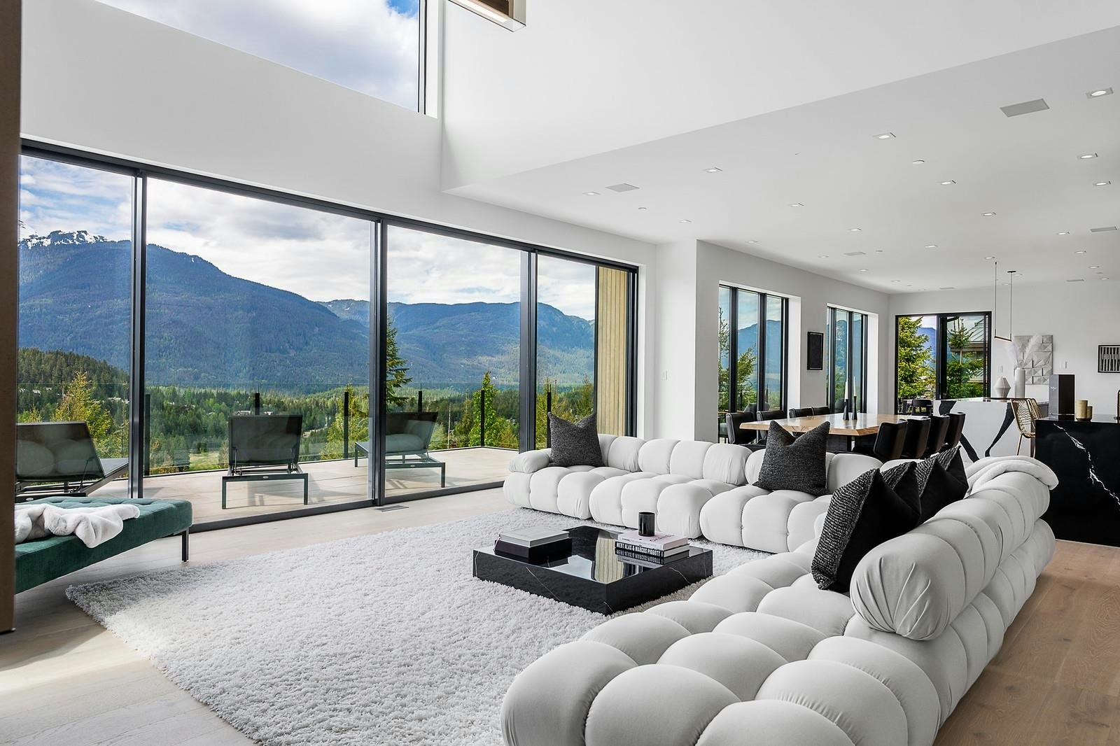 3824 Sunridge Drive, Whistler, BC, V8E 0W1 - 6