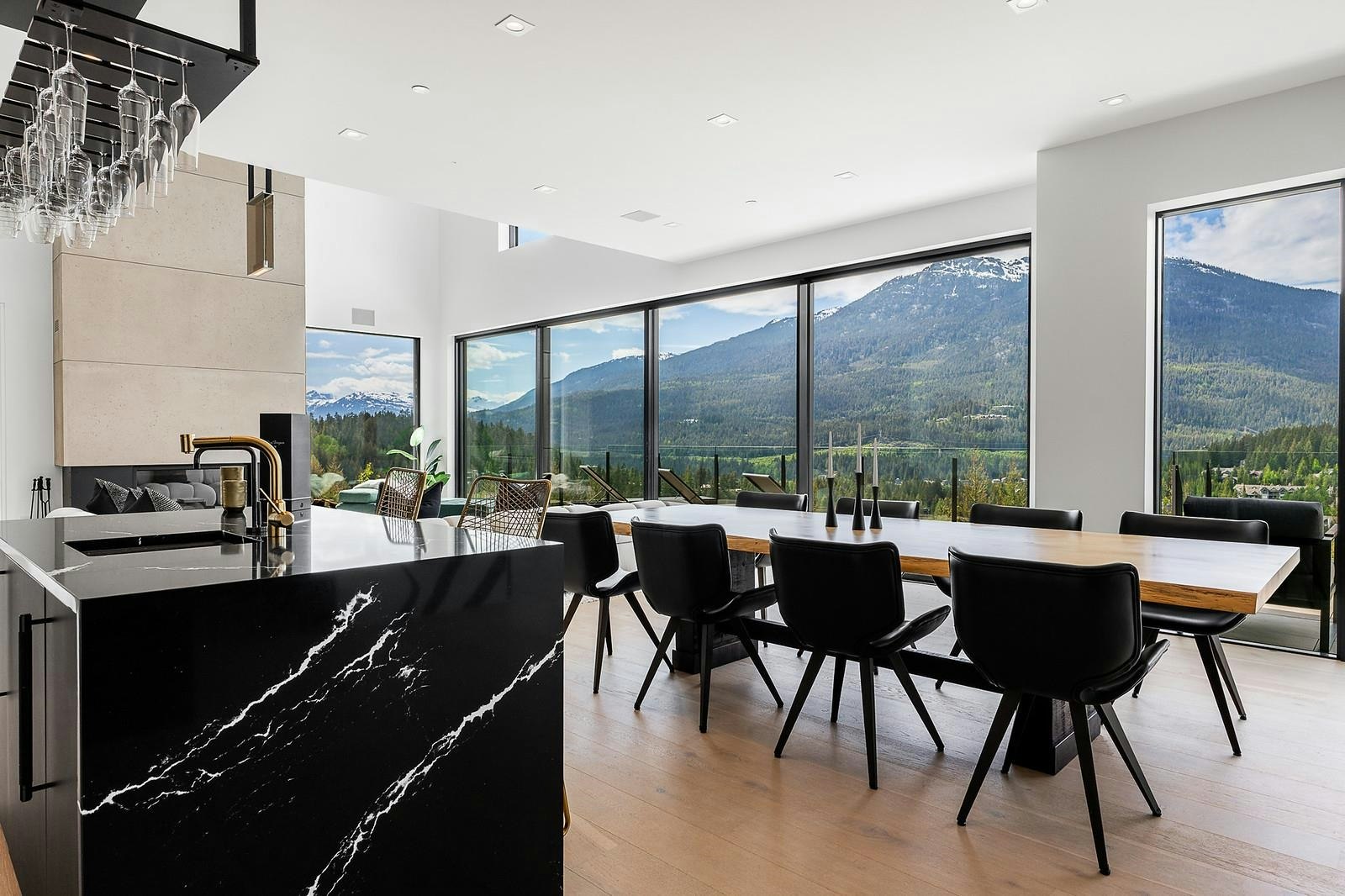3824 Sunridge Drive, Whistler, BC, V8E 0W1 - 14
