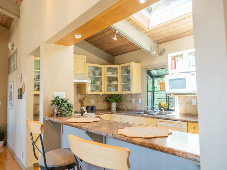2659 Schooner Way, Pender Island, BC, V0N 2M2 - 11