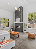 12 3295 Sunnyside Road