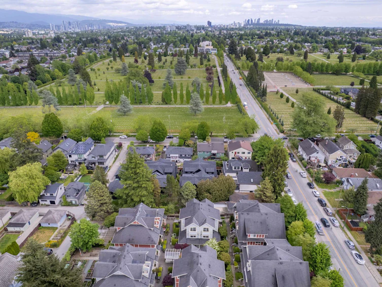 357 E 33rd Avenue, Vancouver, BC, V5V 2Z8 - 34