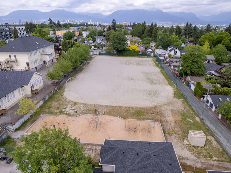 357 E 33rd Avenue, Vancouver, BC, V5V 2Z8 - 39