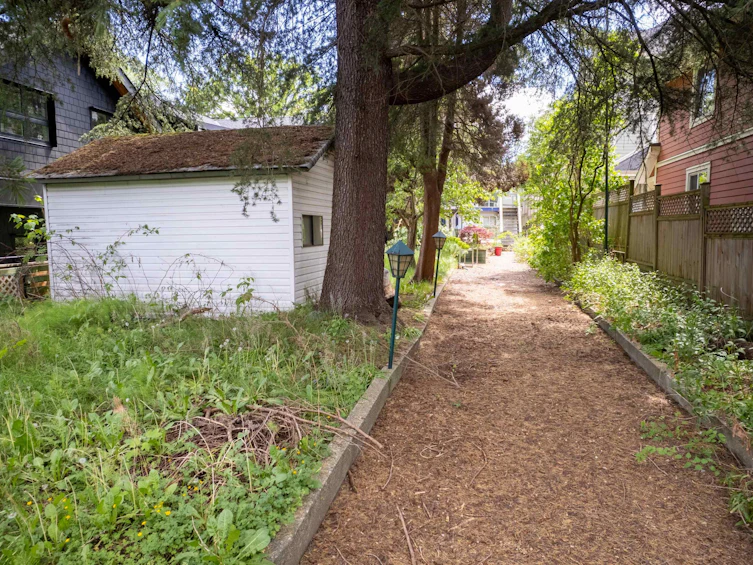357 E 33rd Avenue, Vancouver, BC, V5V 2Z8 - 3