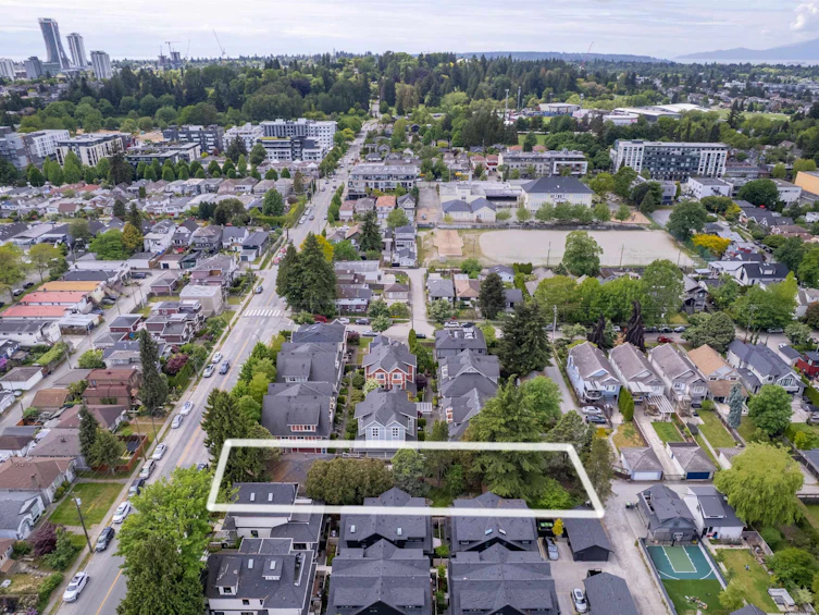 357 E 33rd Avenue, Vancouver, BC, V5V 2Z8 - 31