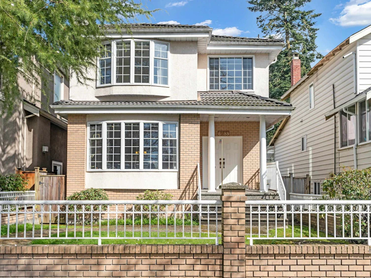 6388 Laburnum Street, Vancouver, BC, V6M 3S9