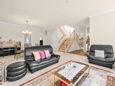 6388 Laburnum Street - 3