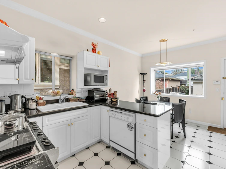 6388 Laburnum Street, Vancouver, BC, V6M 3S9 - 15