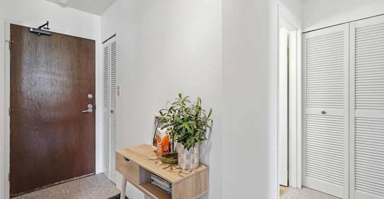 305-2475 York Avenue, Vancouver, BC, V6K 1C9 - 17