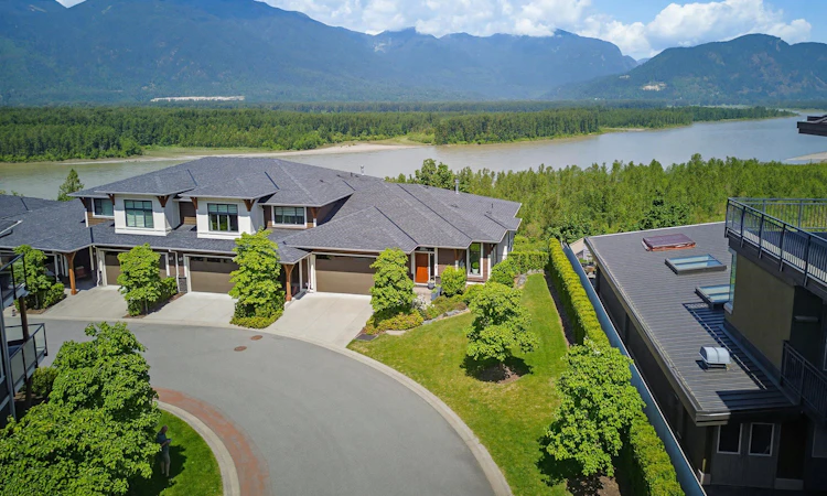 60-43685 Chilliwack Mountain Road