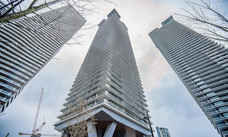 802-4730 Lougheed Highway