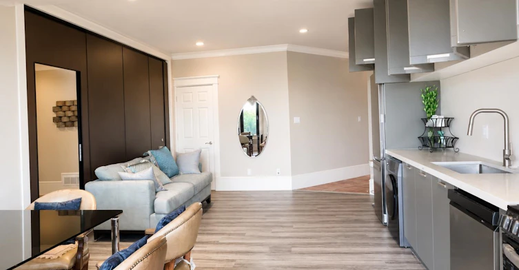 BSMT suite 2-750 Greenwood Road, West Vancouver, BC, V7S 1X7 - 4
